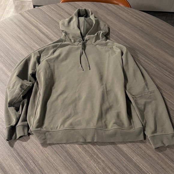 lululemon athletica Olive Green Hoodie - Picture 1 of 3